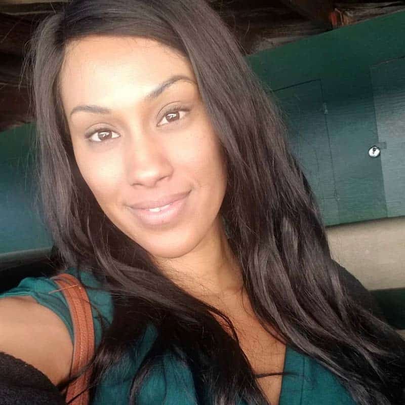 Photo of Black woman for color analysis showing full face