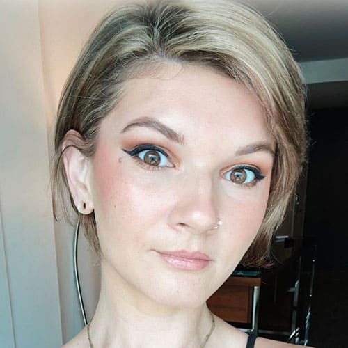 Allie, Makeup Expert